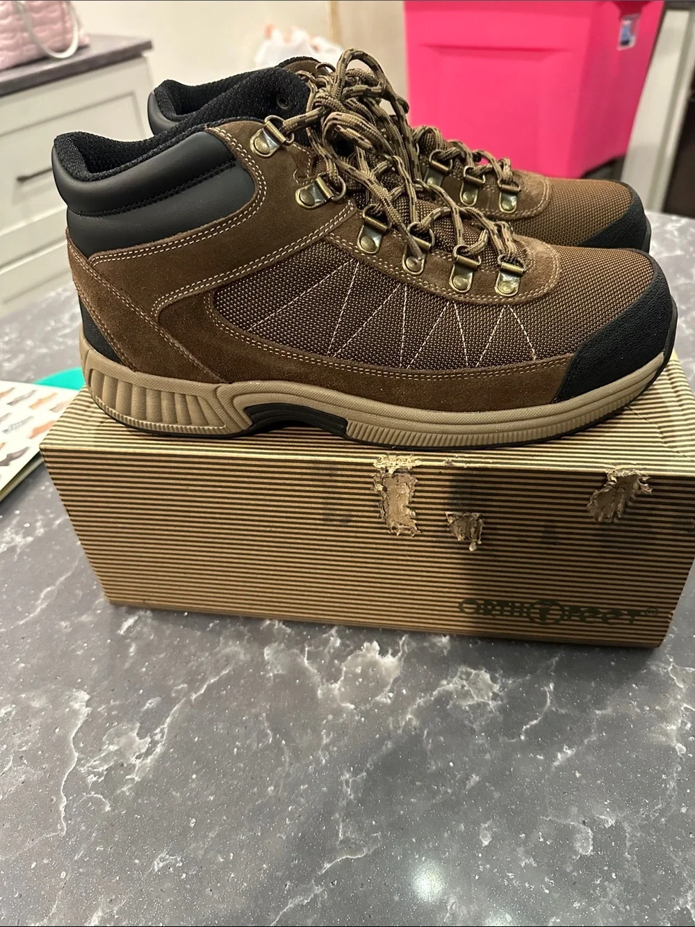 OrthoFeet Men's Brown Orthopedic Outdoor Boots with Black Toe Guard 9.5 wide